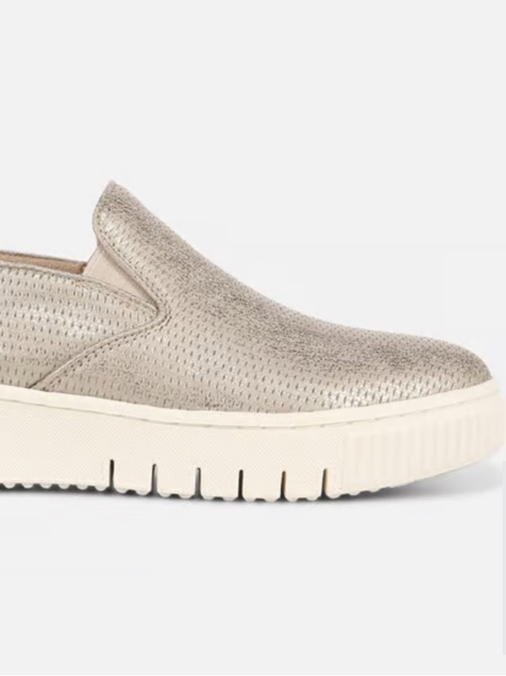 Naturalizer by SOUL TIA SLIP ON SNEAKER Porcelain Metallic Size 9 Wide NEW - Picture 2 of 6